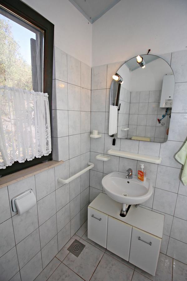 Guest House Beverin Sali Exterior foto